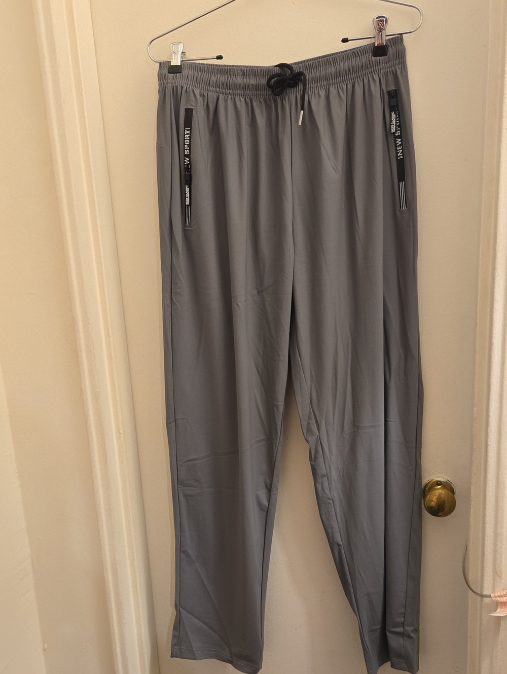 New Sport Men's Lightweight Gray Joggers with Elastic Drawstring Waist NWOT